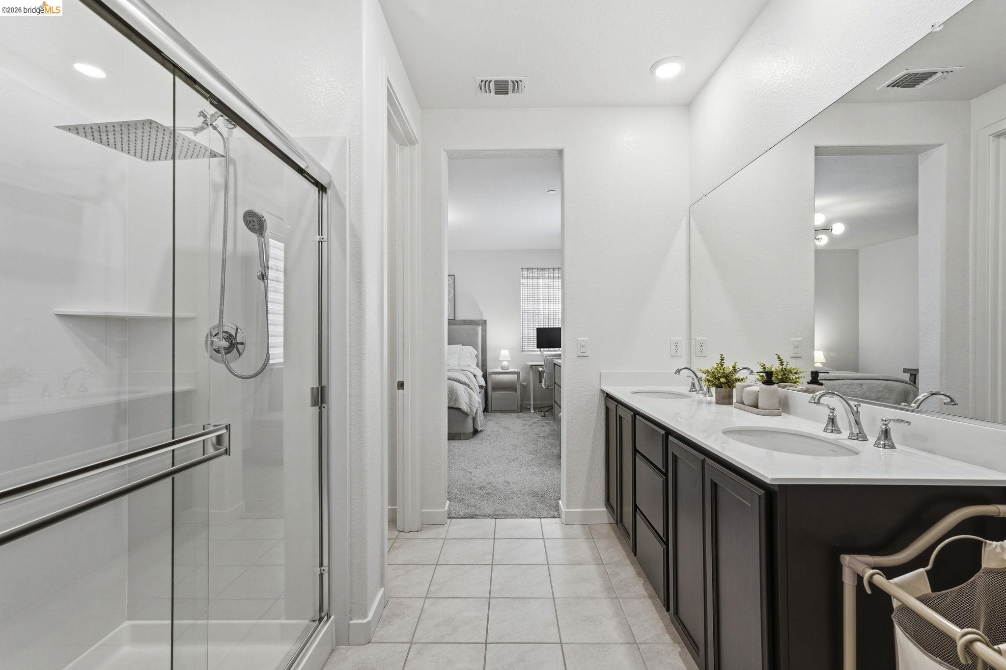 15929 Testarossa Street Lathrop, CA 95330 - Photo 21 of 40