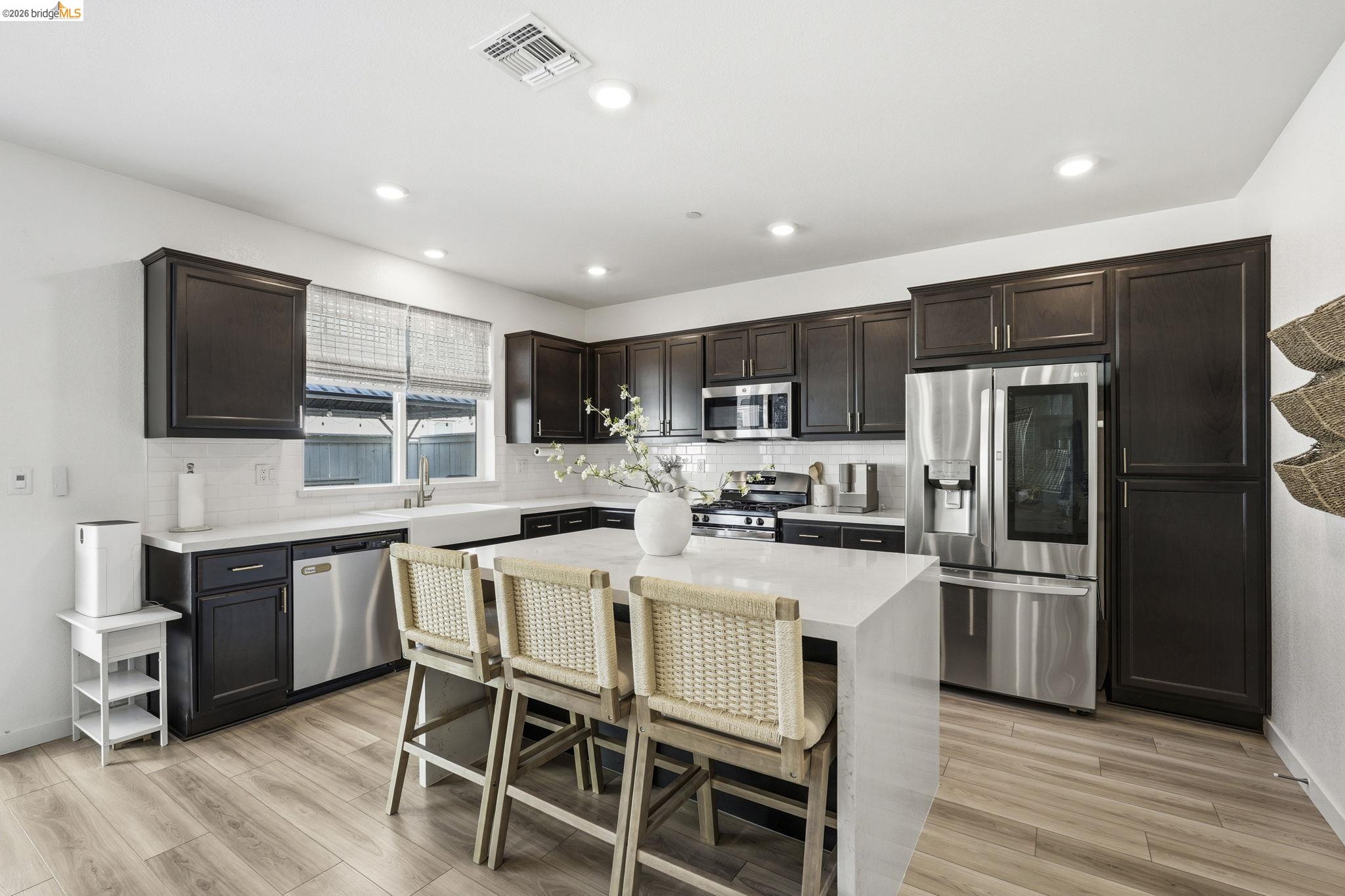 15929 Testarossa Street Lathrop, CA 95330 - Photo 7 of 40