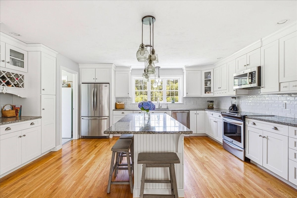 7 Heron Road Halifax, MA 02338 - Photo 2 of 42