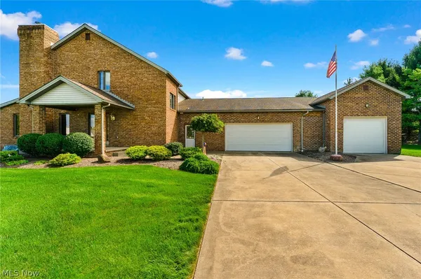 $309,900 | 594 Shadydale Drive, Canfield, OH 44406