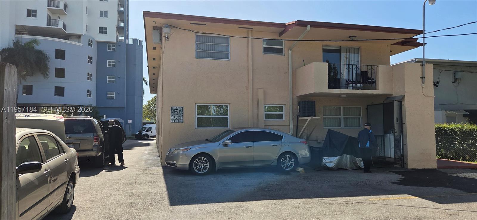 6373 Southwest 8th Street Miami, FL 33144 - Photo 4 of 10 Photo 4