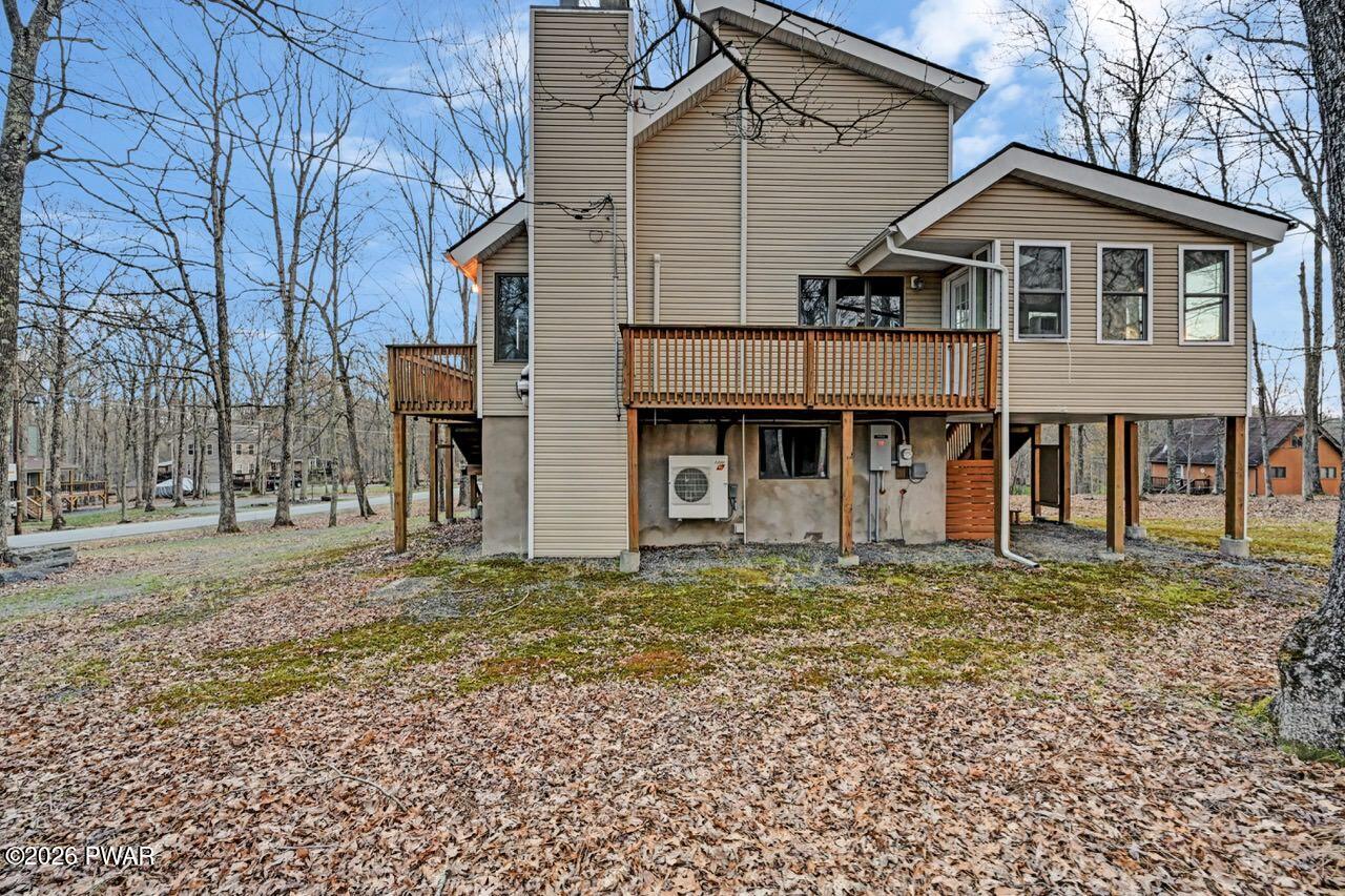258 Lakeview Road Lackawaxen, PA 18435 - Photo 118 of 119 a front view of a house with a yard