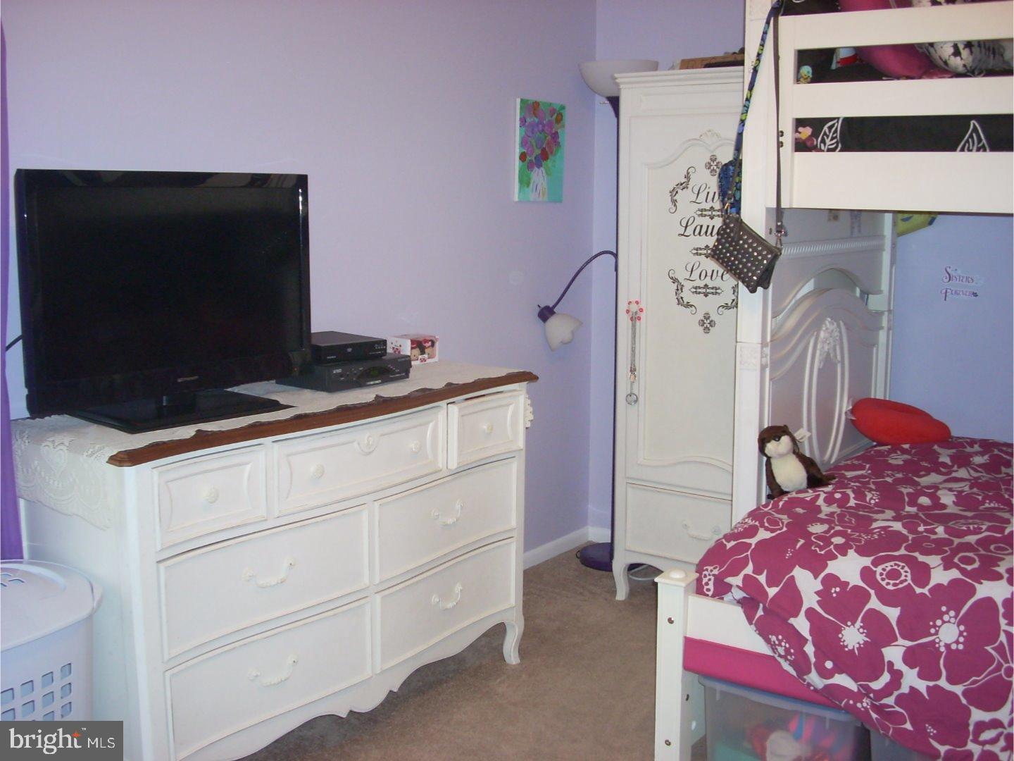35 Raintree Drive Hamilton, NJ 08690 - Photo 13 of 18 Gallery Image 13
