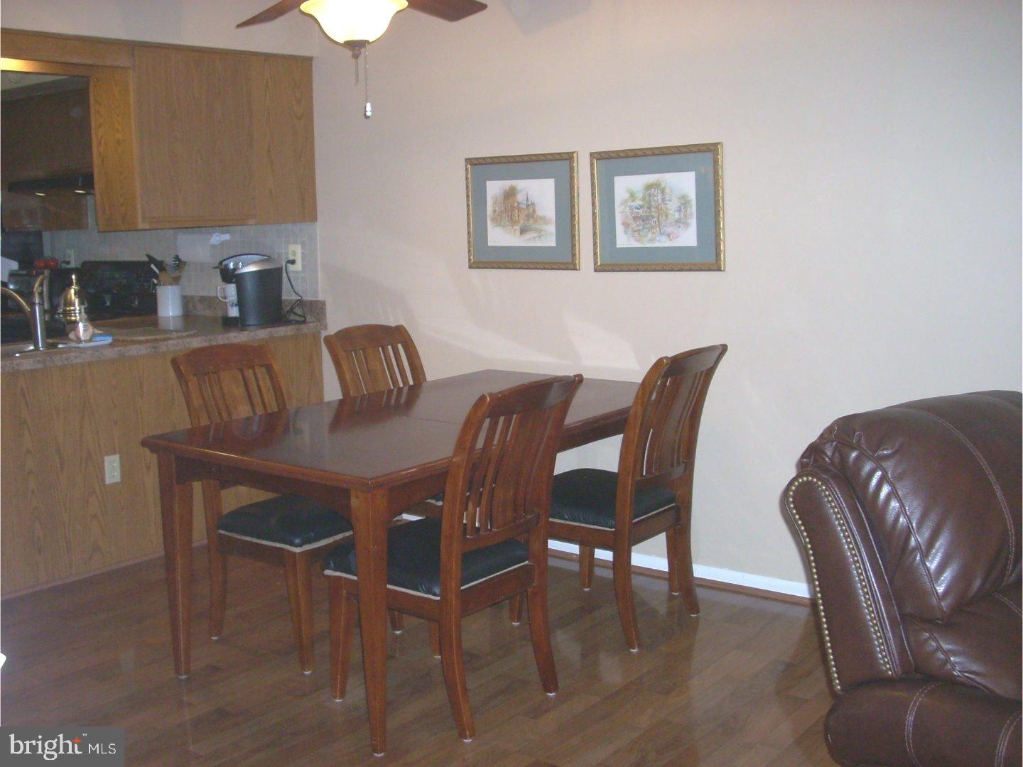 35 Raintree Drive Hamilton, NJ 08690 - Photo 5 of 18 Gallery Image 5