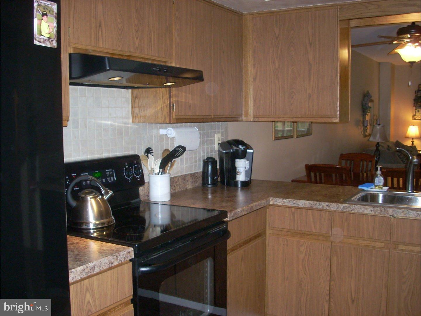 35 Raintree Drive Hamilton, NJ 08690 - Photo 7 of 18 Gallery Image 7