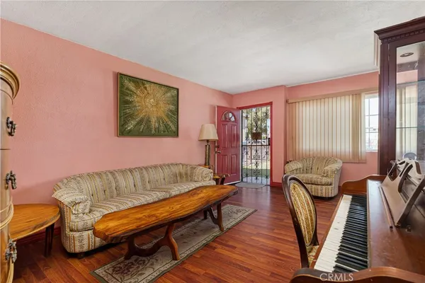$900,000 | 981 West Oliver Street, San Pedro, CA 90731