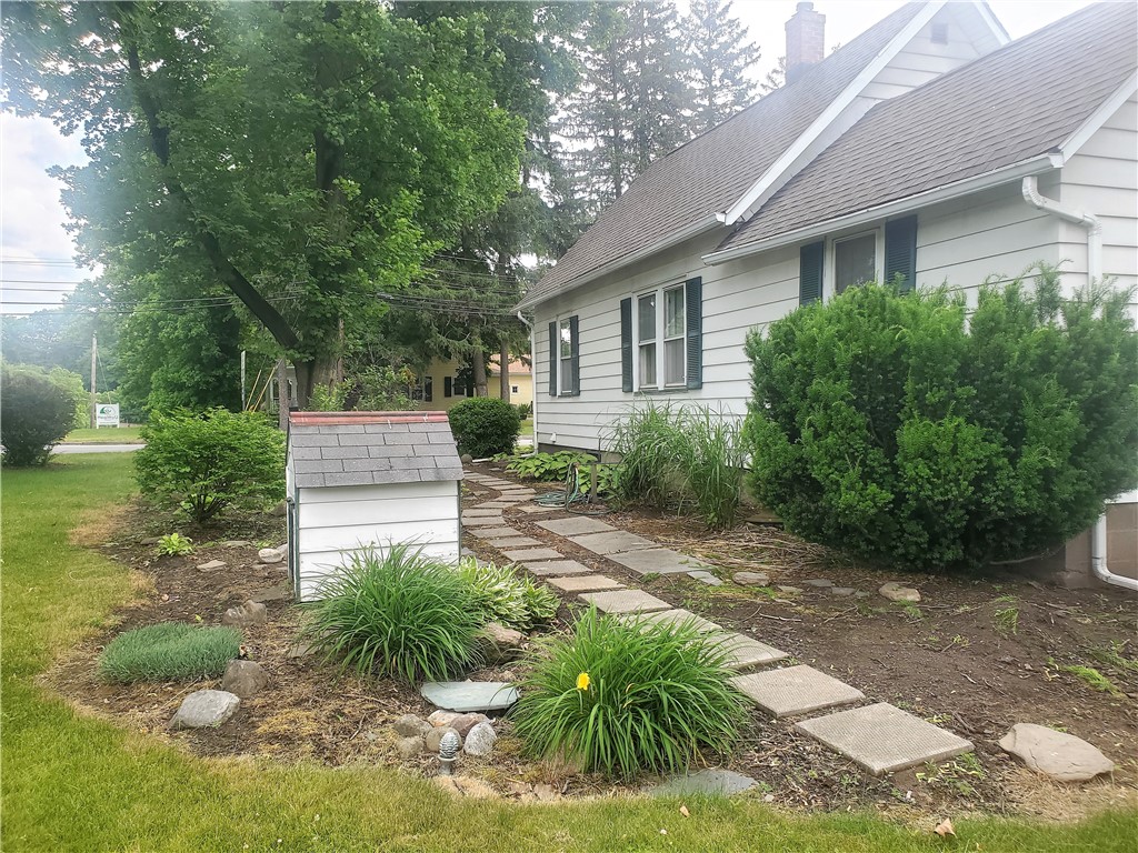 309 Bluff Drive East Rochester, NY 14445 - Photo 16 of 18