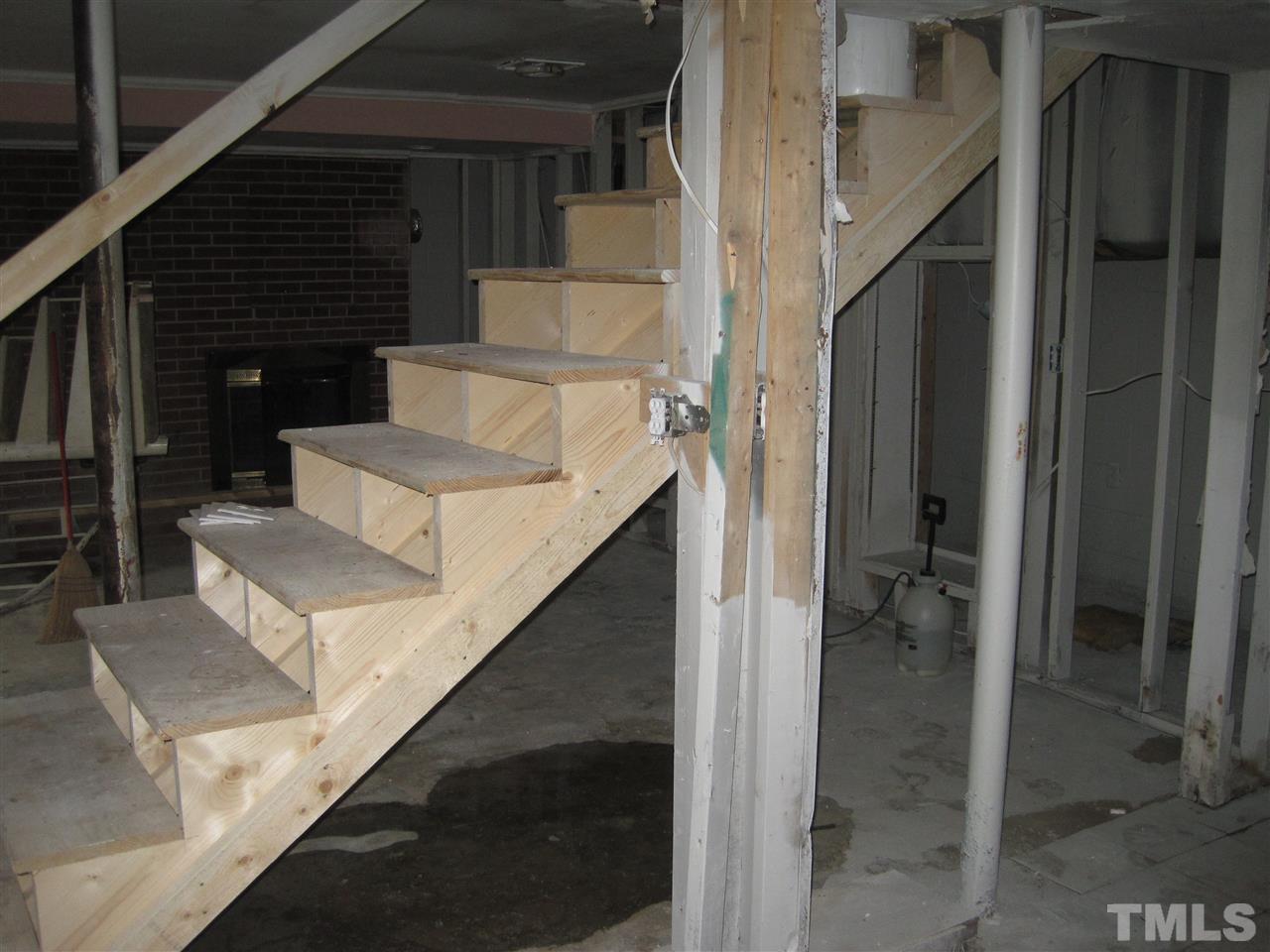 3875 Old Stage Road South Erwin, NC 28339 - Photo 21 of 25 Gallery Image 21