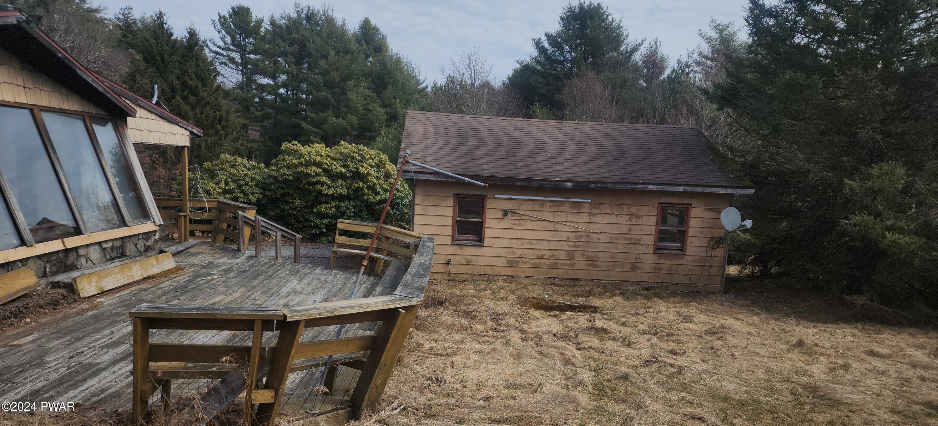 248 Madden Road Hawley, PA 18428 - Photo 6 of 32