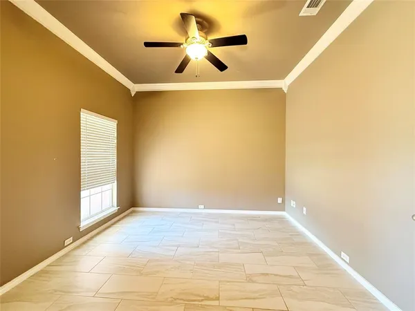 $2,450 | 2713 Flint Rock Drive, Fort Worth, TX 76131