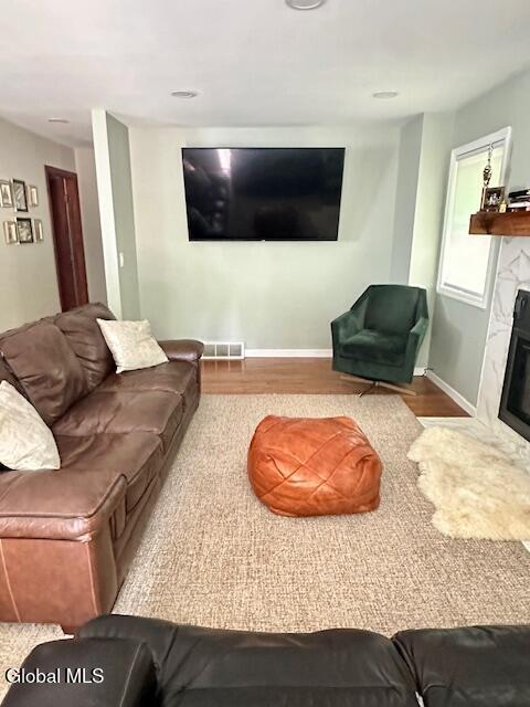 201 Krumkill Road Bethlehem, NY 12159 - Photo 3 of 12 IMG_6443