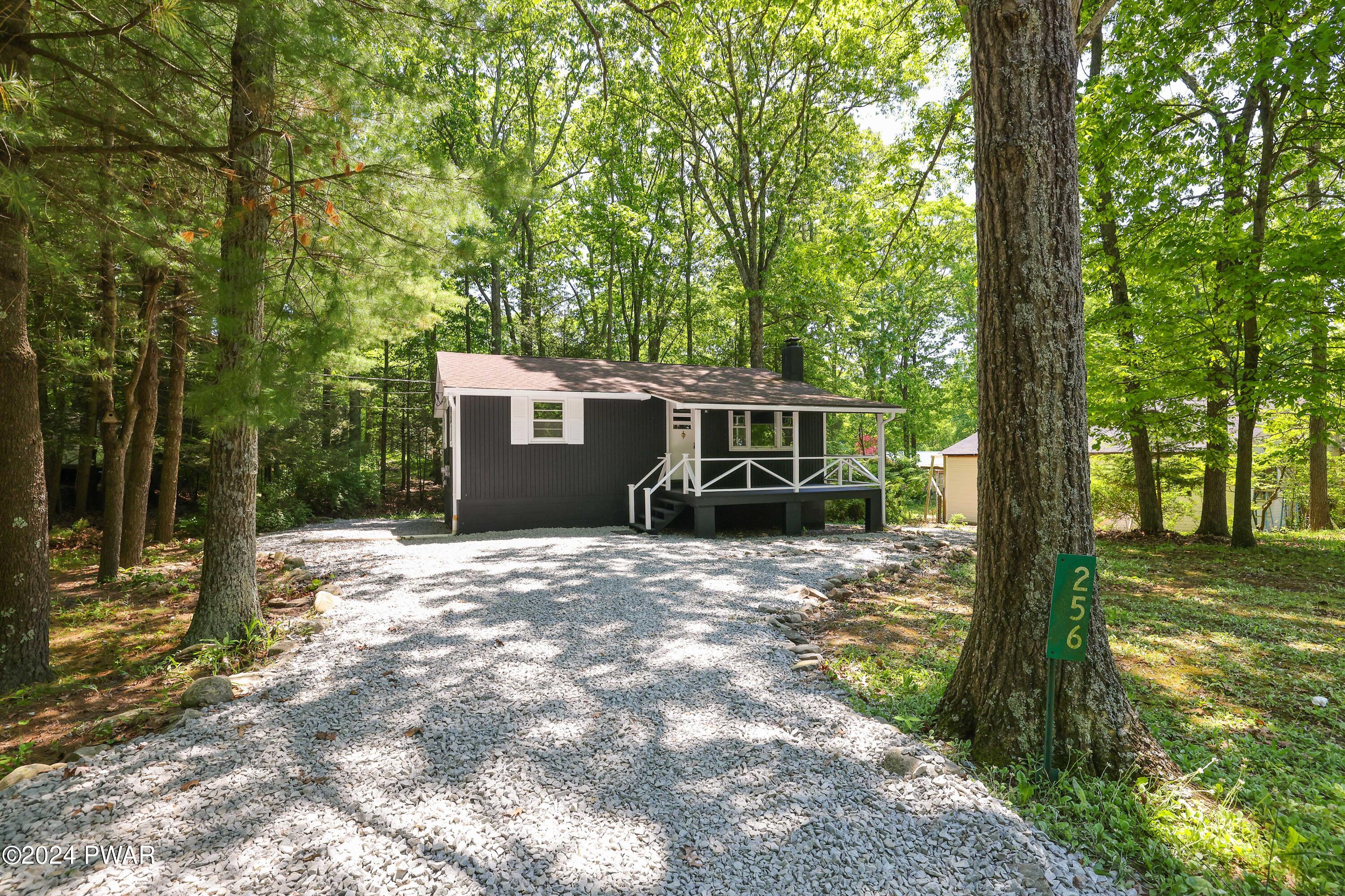 256 Wynding Way Bushkill, PA 18324 - Photo 30 of 32