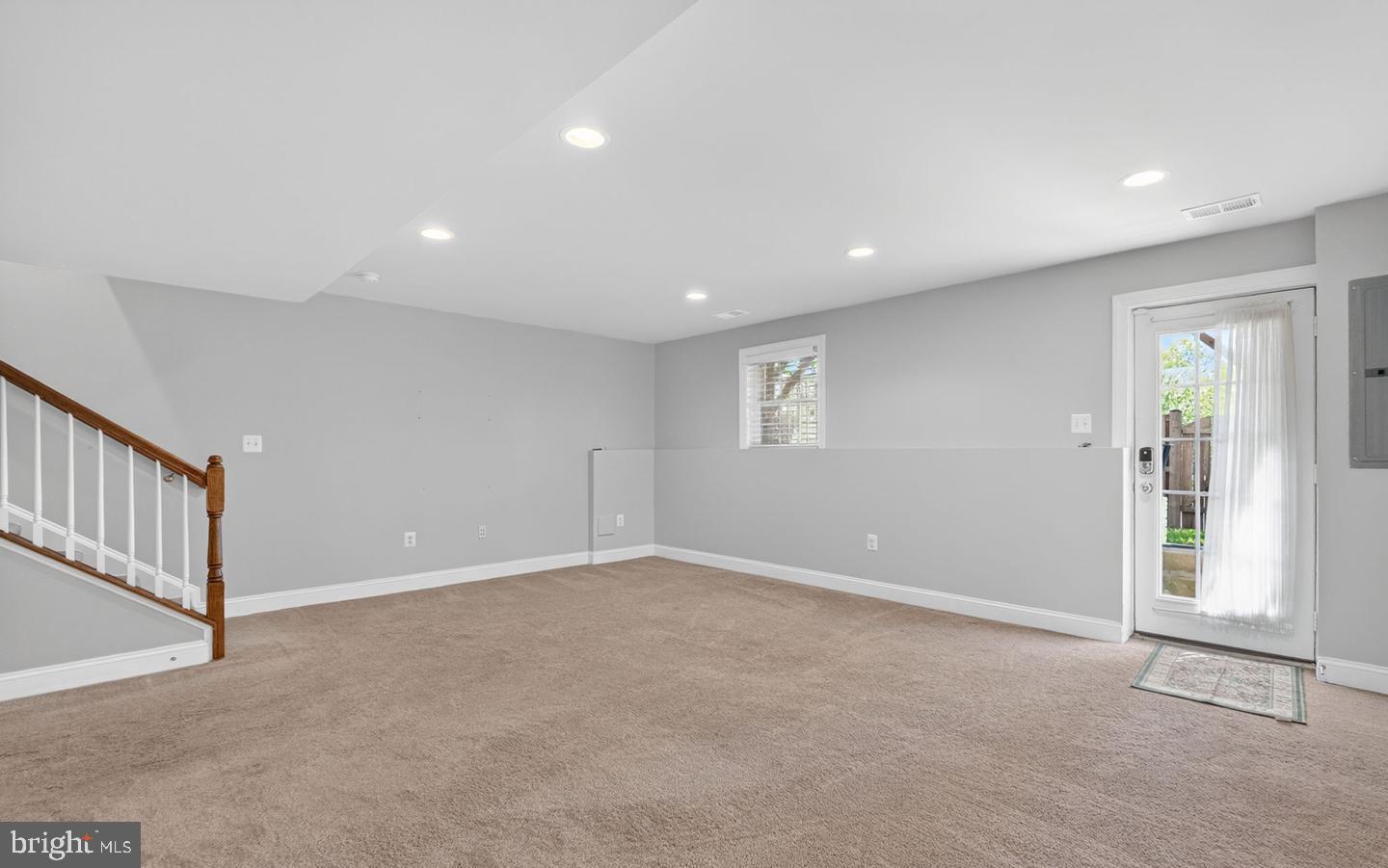 7897 Carbondale Way Springfield, VA 22153 - Photo 34 of 38