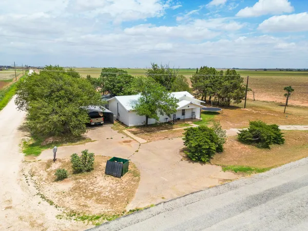 $204,000 | 8503 East County Road 5500, Idalou, TX 79329