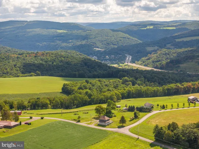 $222,000 | 1040 Old Morgantown Road West, Friendsville, MD 21531