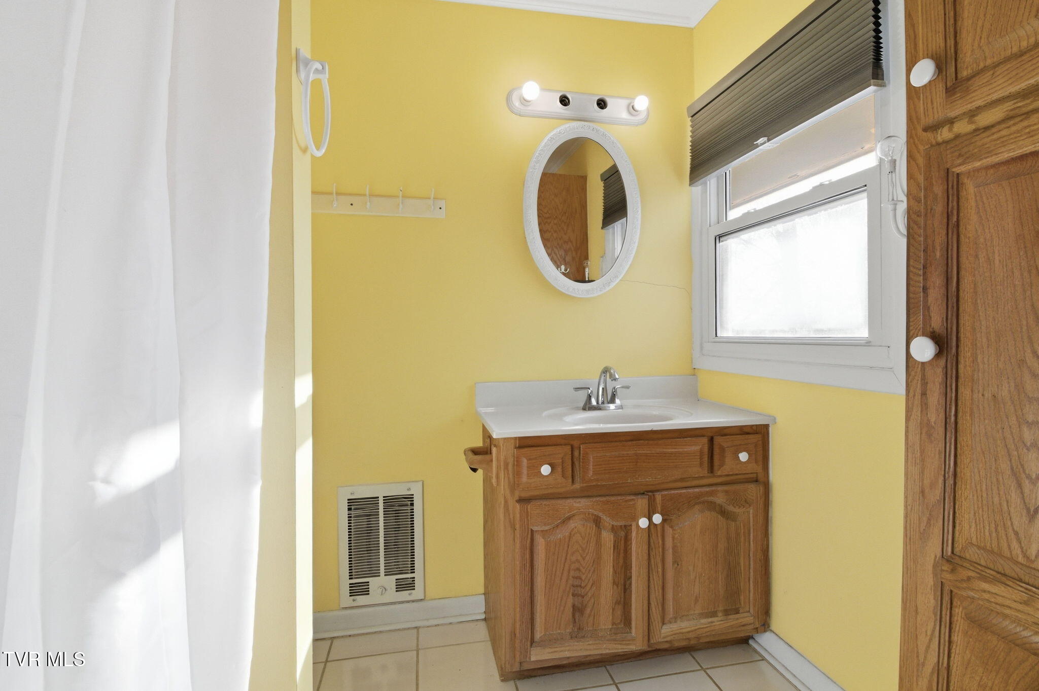 209 Haynes Boulevard Greeneville, TN 37745 - Photo 27 of 35 28-web-or-mls-DZ3A0121