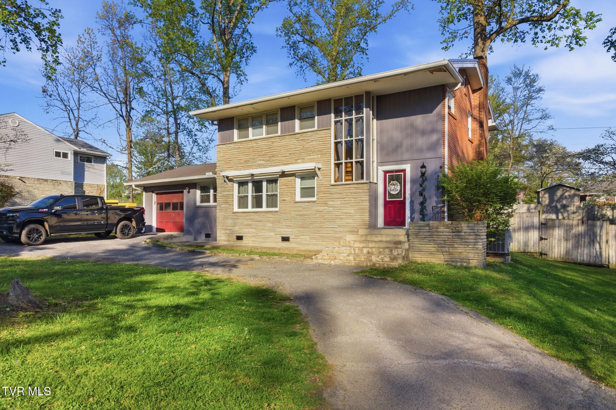 209 Haynes Boulevard Greeneville, TN 37745 - Photo 28 of 35 30-web-or-mls-DZ3A9988