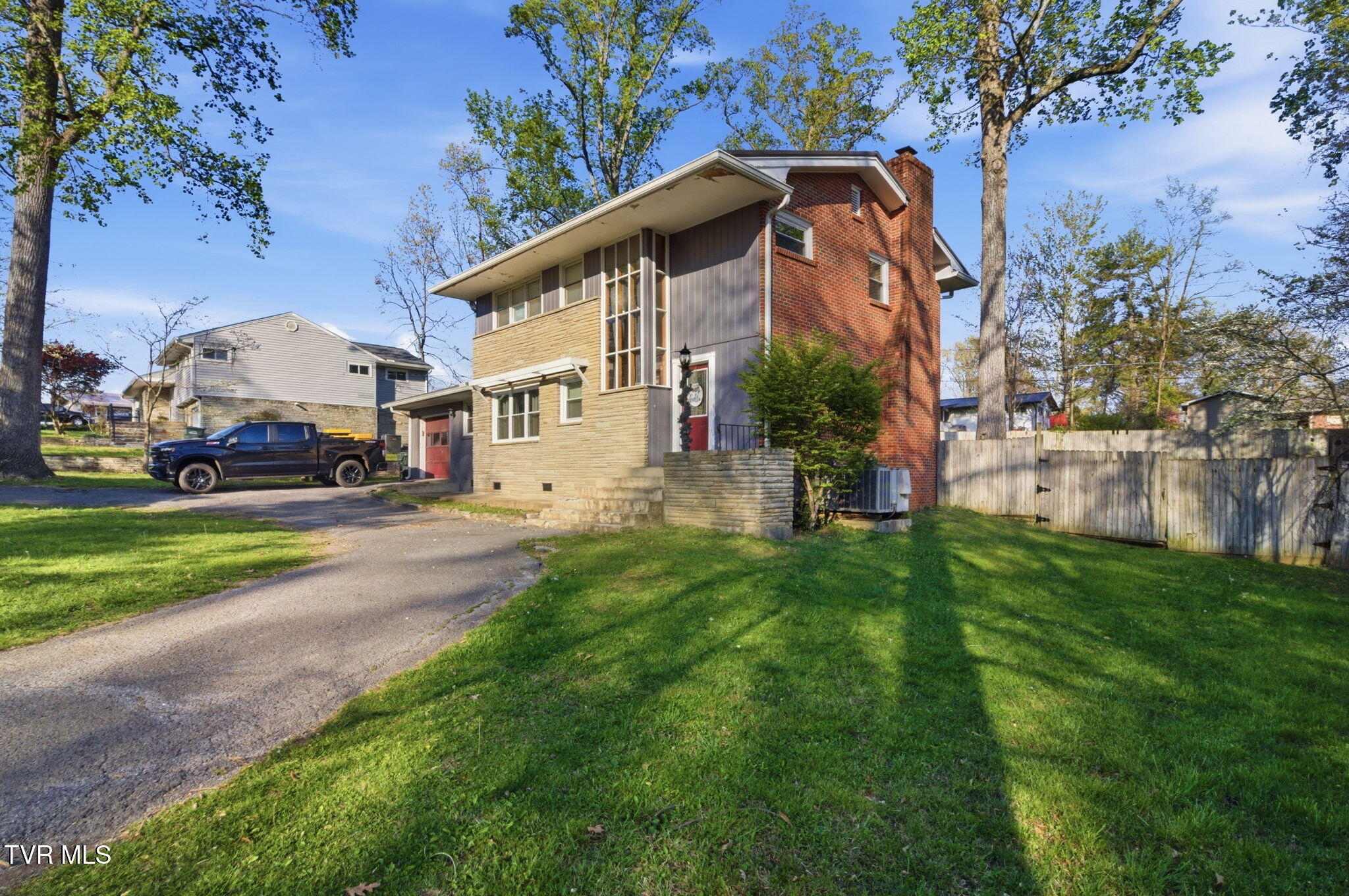 209 Haynes Boulevard Greeneville, TN 37745 - Photo 29 of 35 31-web-or-mls-DZ3A9992