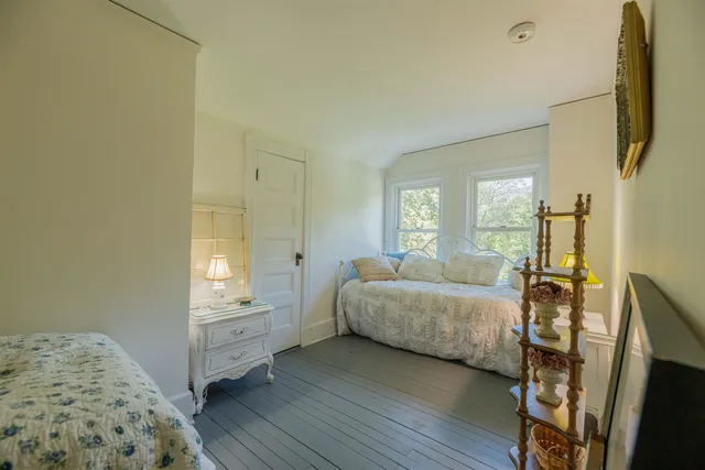 $1,895,000 | 144 Taconic Road, Manchester, VT 05254