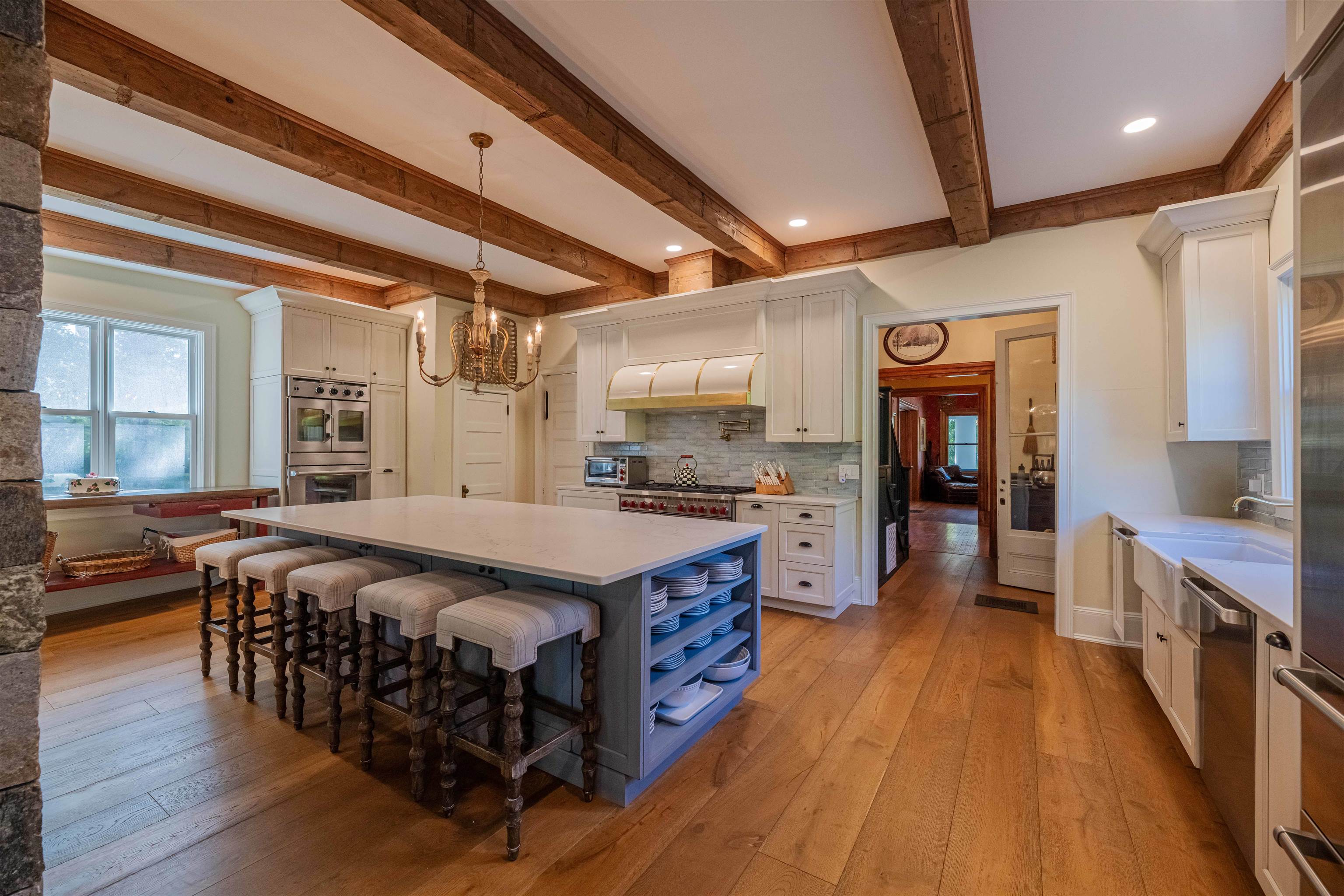 144 Taconic Road Manchester, VT 05254 - Photo 4 of 43