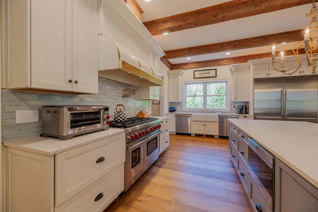 $1,895,000 | 144 Taconic Road, Manchester, VT 05254