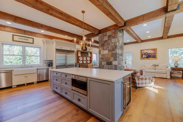 $1,895,000 | 144 Taconic Road, Manchester, VT 05254