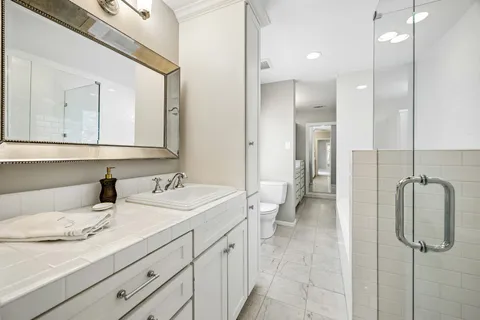$1,895,000 | 6123 Riverview Way, Houston, TX 77057