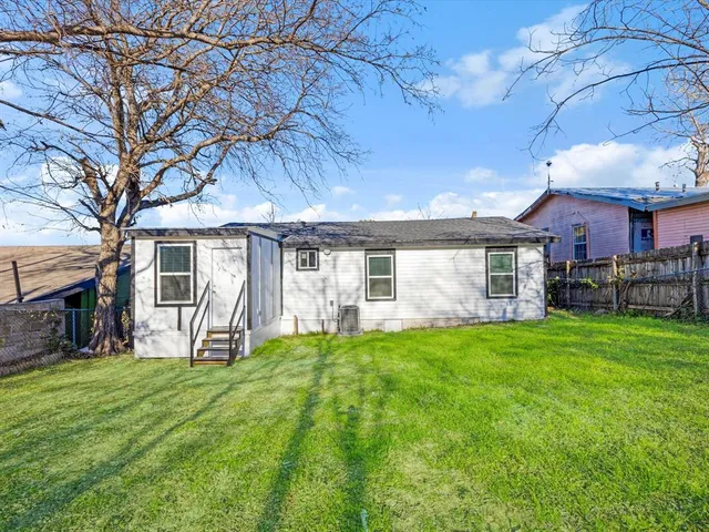 $239,000 | 2821 Northwest 31st Street, Fort Worth, TX 76106