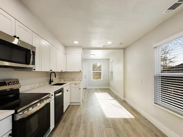 $239,000 | 2821 Northwest 31st Street, Fort Worth, TX 76106