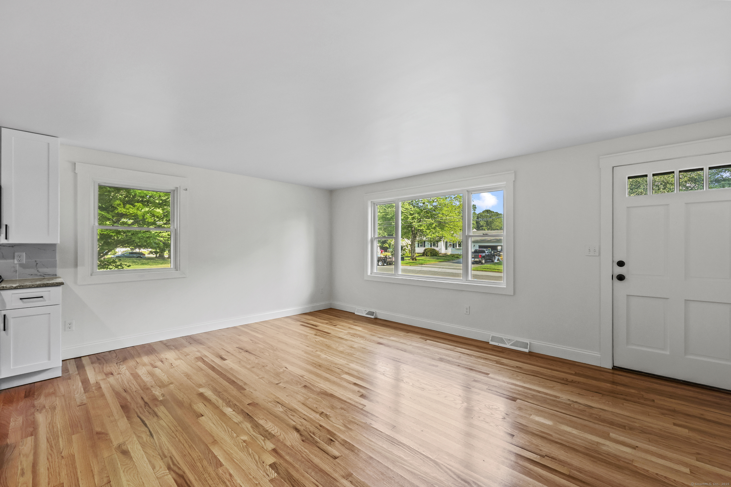 15 Lancaster Road Glastonbury, CT 06033 - Photo 16 of 40