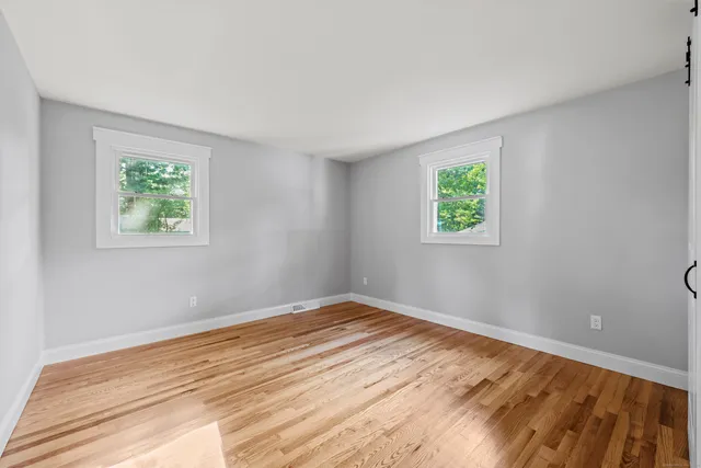 a view of empty room with window