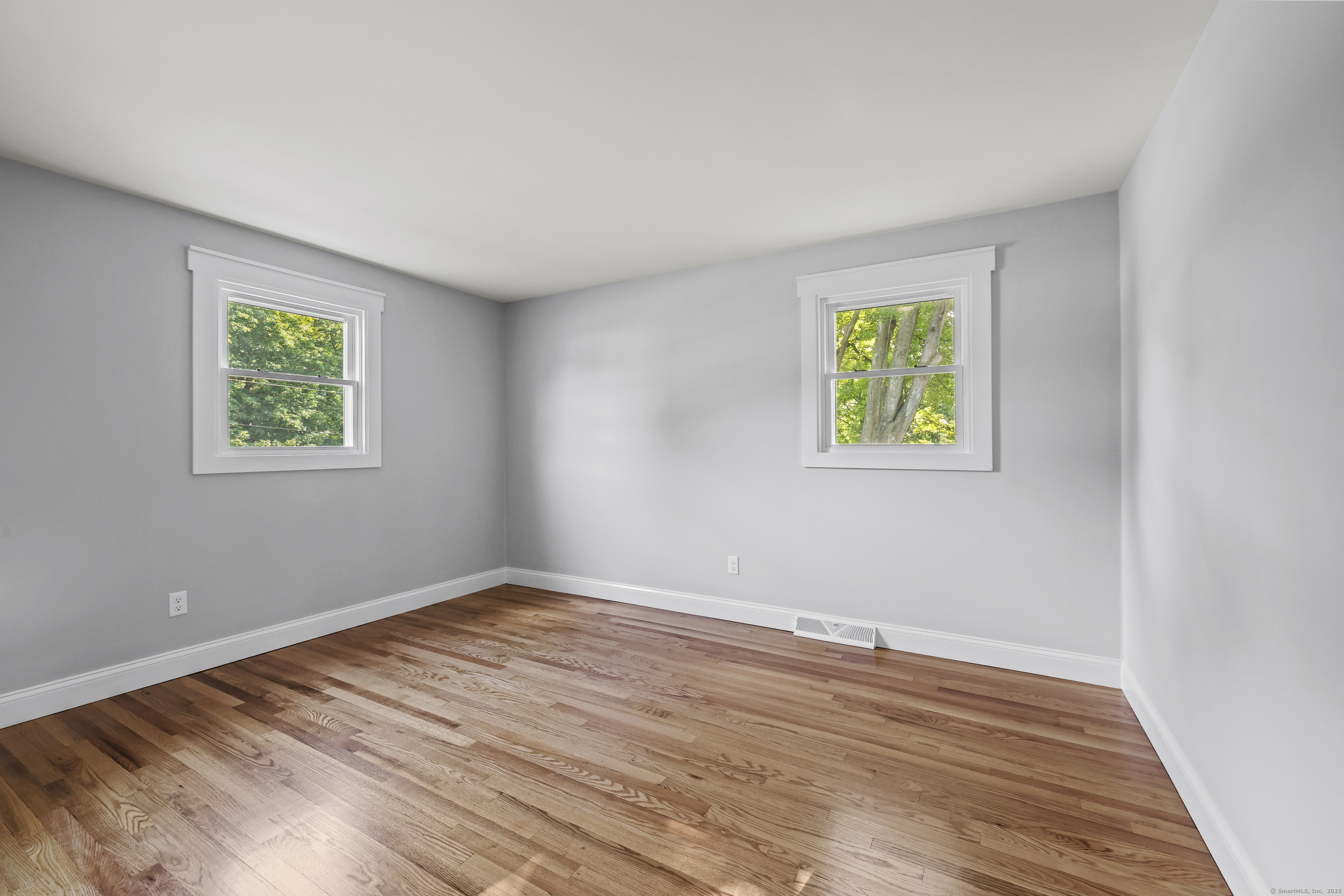 15 Lancaster Road Glastonbury, CT 06033 - Photo 24 of 40