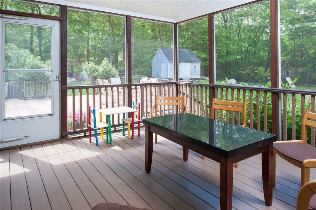 2097 Middle Road East Greenwich, RI 02818 - Photo 12 of 29