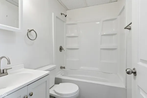 $1,600,000 | 430 Central Avenue, Connersville, IN 47331