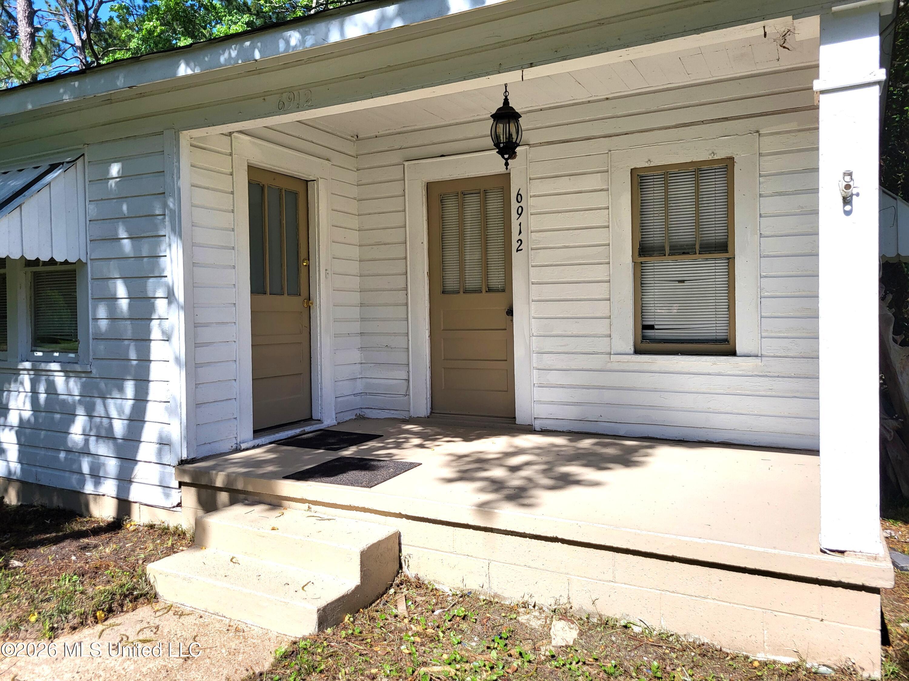 6912 Springwater Street Moss Point, MS 39563 - Photo 3 of 19 3