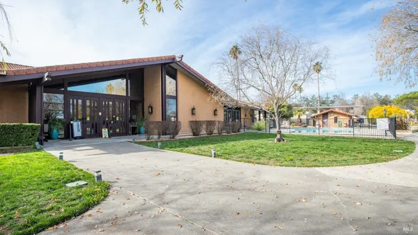 $262,000 | 108 Ensenada Drive, Novato, CA 94949