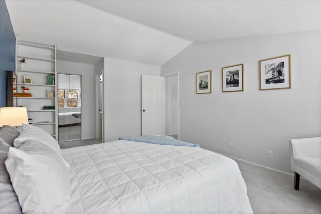 $284,000 | 1606 Stratford Court, Unit C2, Wheeling, IL 60090