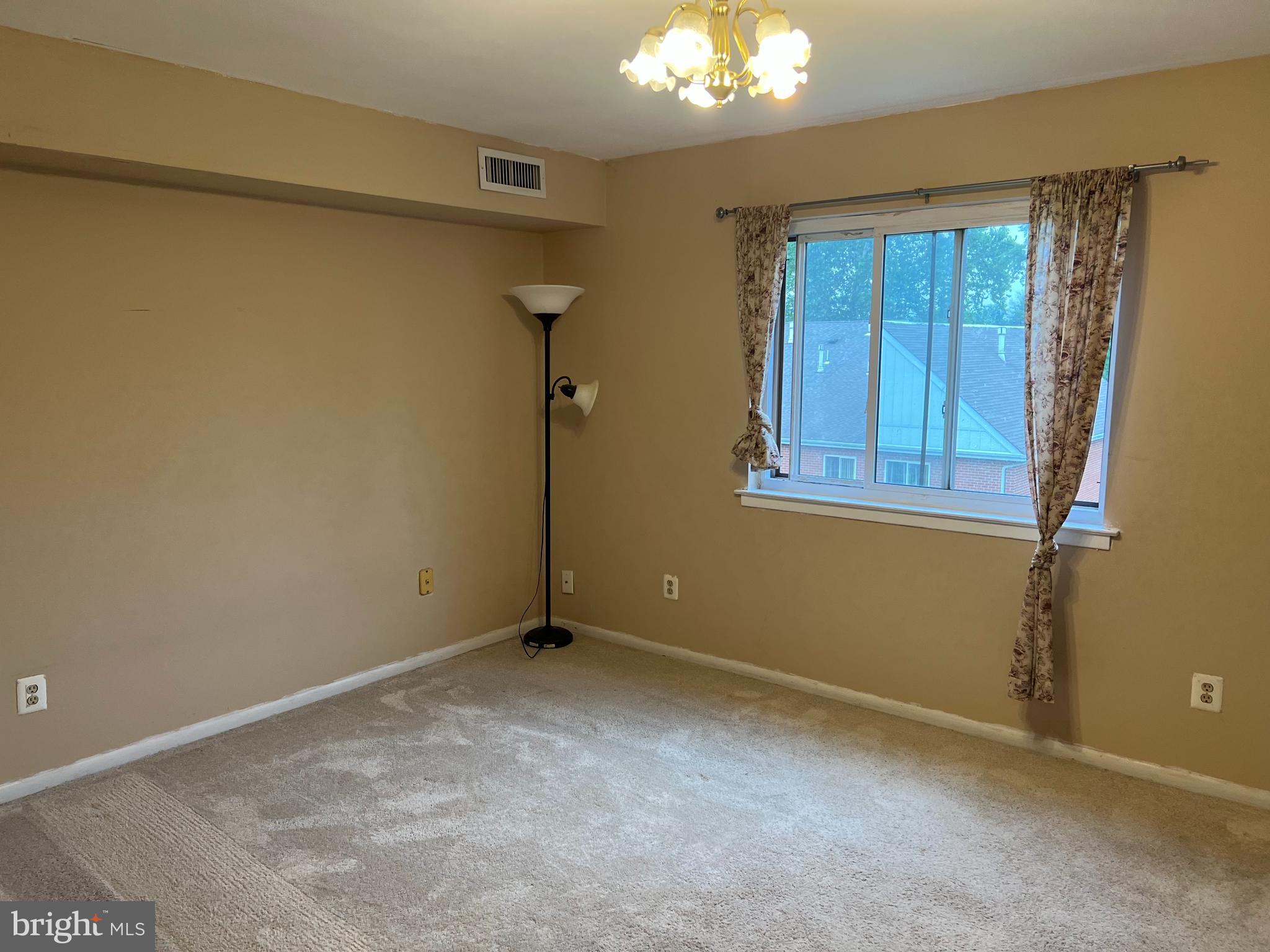 809 Red Lion Road, Unit B36 Philadelphia, PA 19115 - Photo 3 of 16