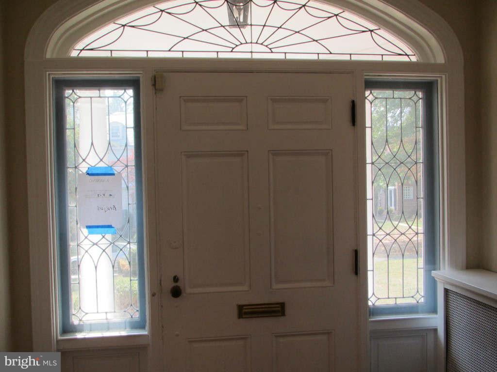 400 Somerset Road Baltimore, MD 21210 - Photo 3 of 24 Interior (General)