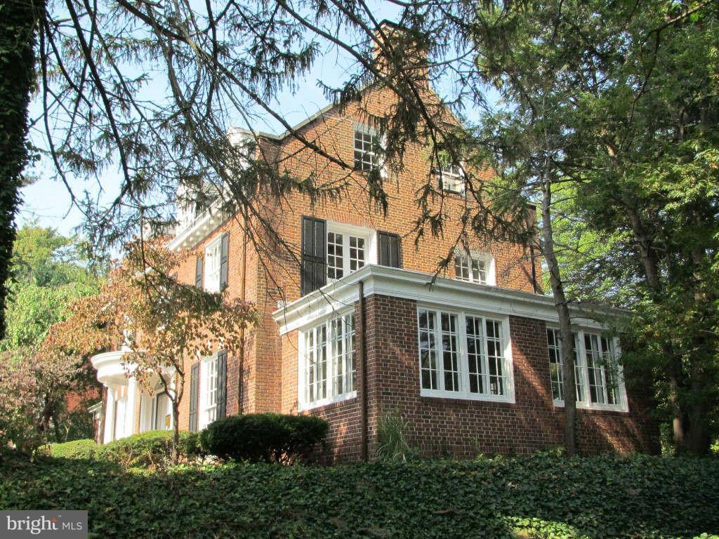 400 Somerset Road Baltimore, MD 21210 - Photo 23 of 24 Exterior (Front)