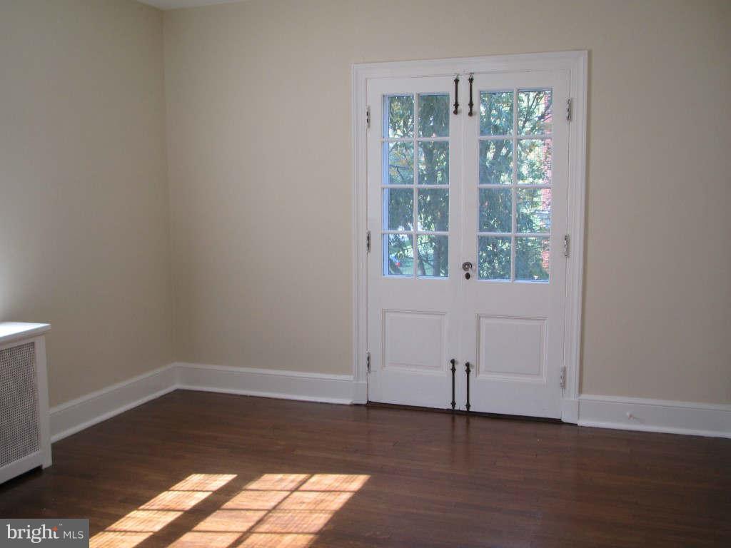400 Somerset Road Baltimore, MD 21210 - Photo 9 of 24 Interior (General)