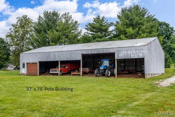 $880,000 | 0 East Lake Drive, Greenville, IL 62246