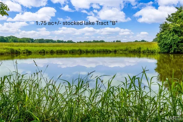 $880,000 | 0 East Lake Drive, Greenville, IL 62246