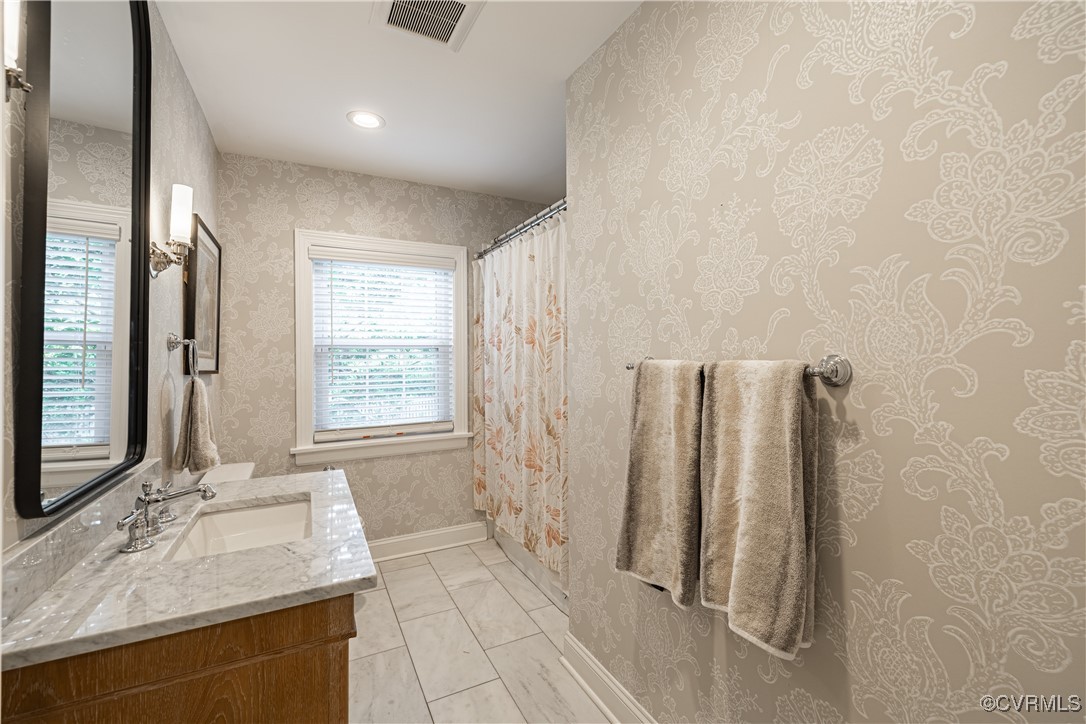 3802 Sulgrave Road Richmond, VA 23221 - Photo 27 of 43 Hall bathroom - 1st floor