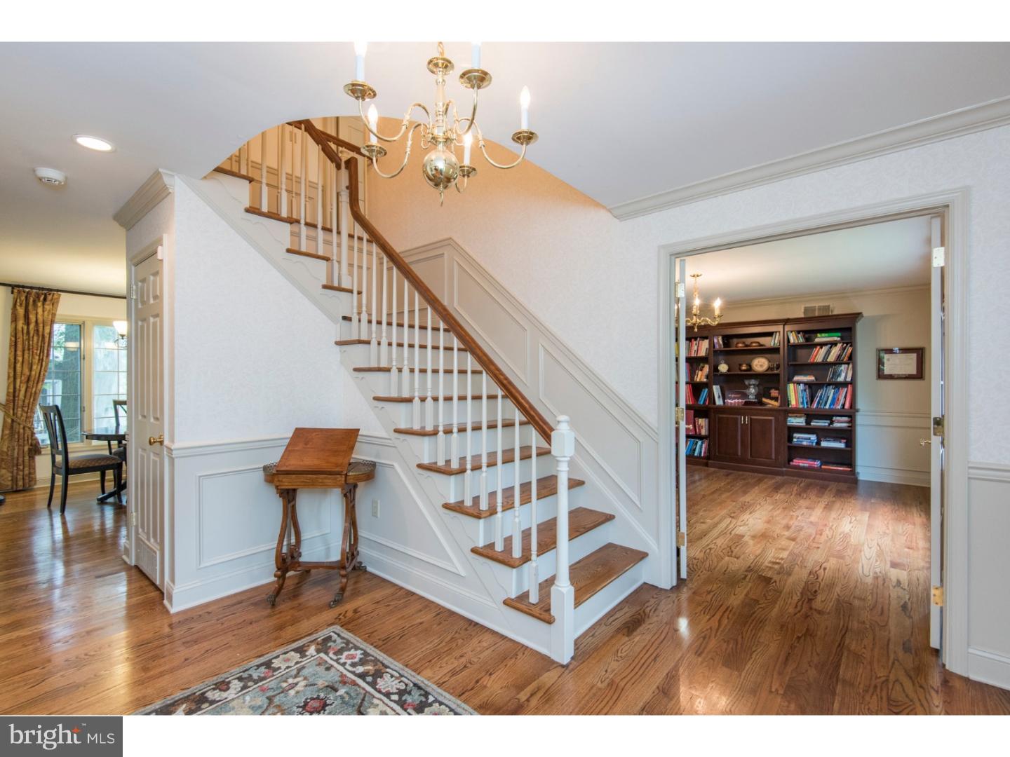 547 Wayfield Road Wynnewood, PA 19096 - Photo 3 of 25 Foyer