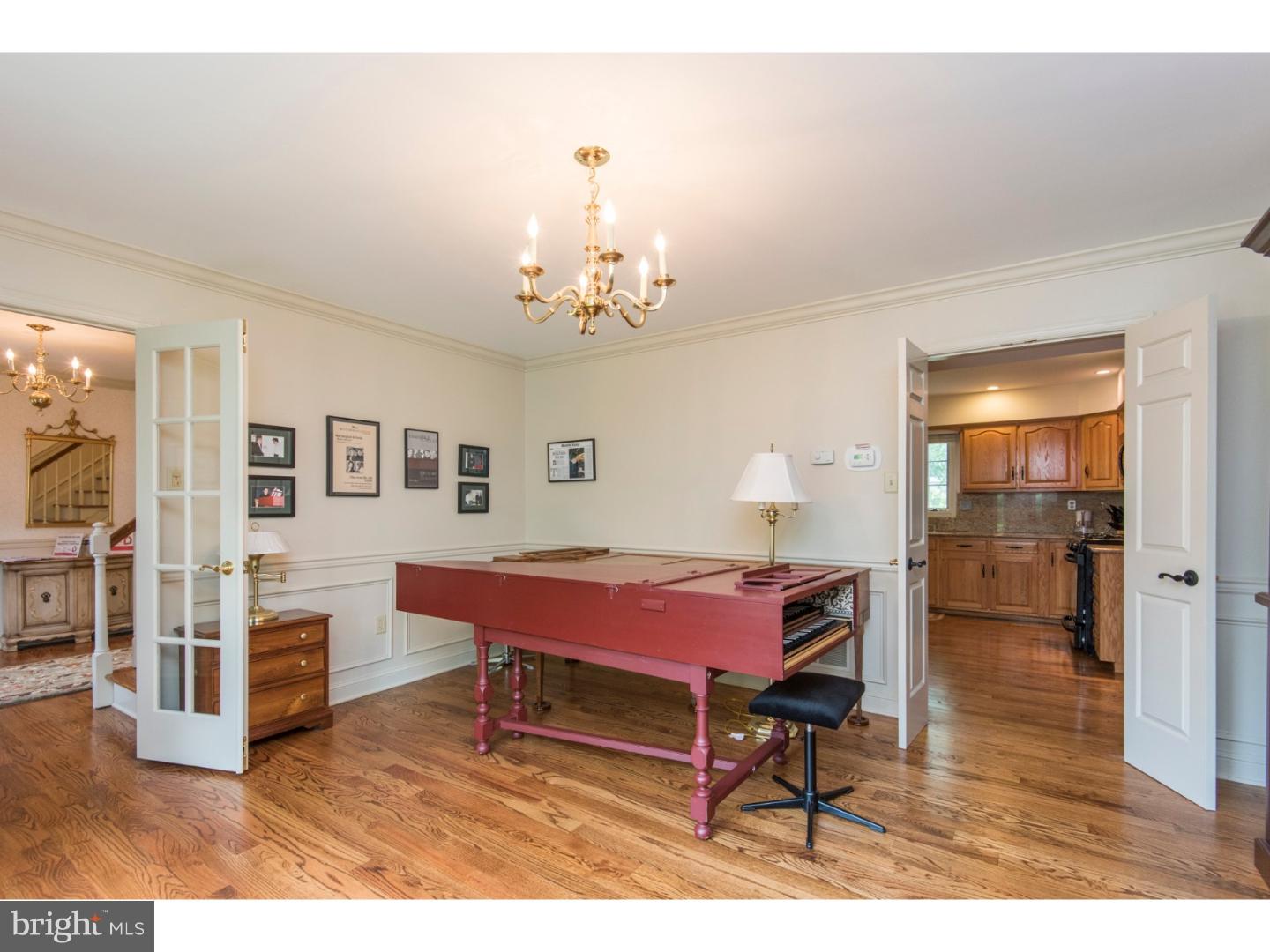 547 Wayfield Road Wynnewood, PA 19096 - Photo 6 of 25 Dining Room