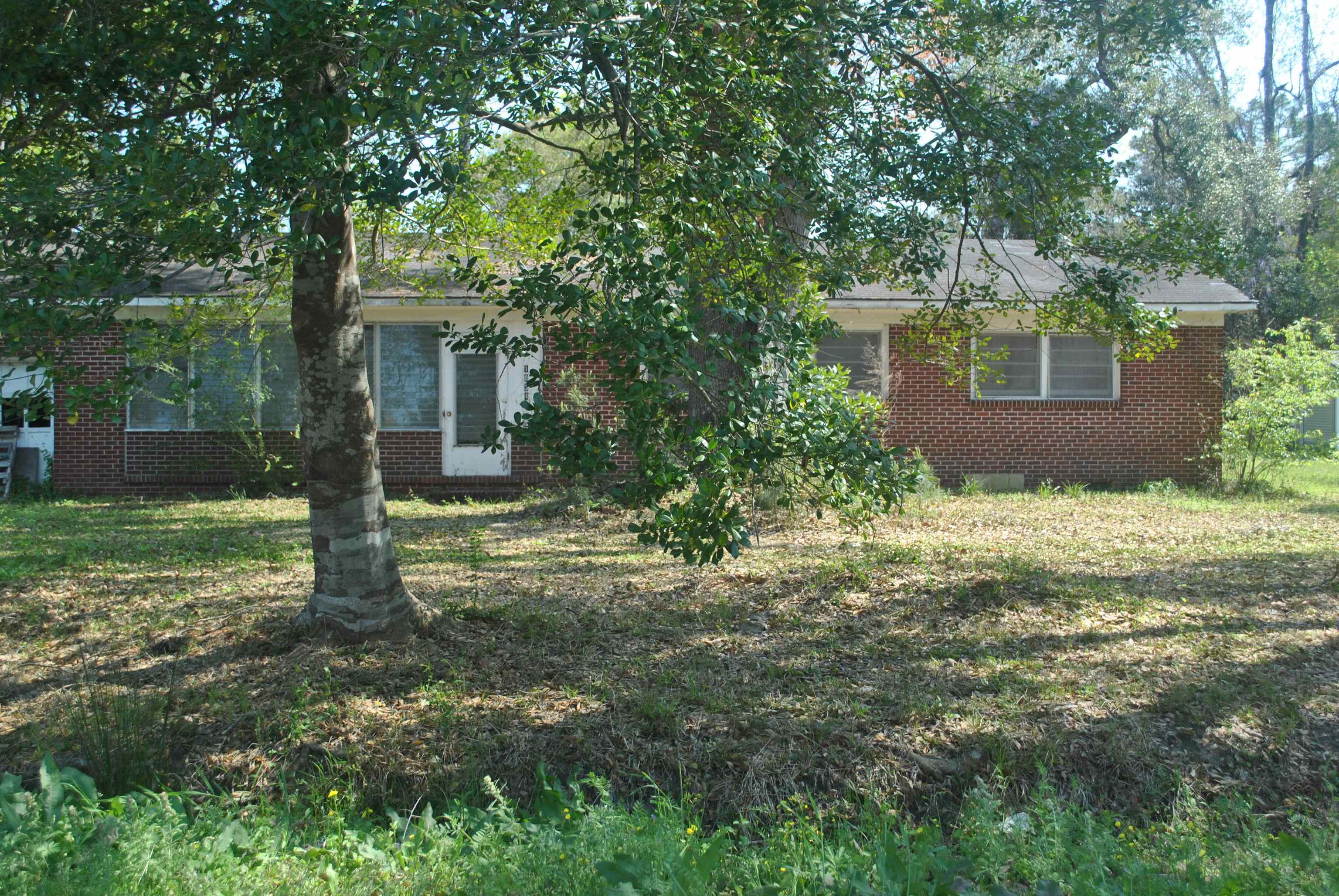 1834 Sumter Street Georgetown, SC 29440 - Photo 3 of 3