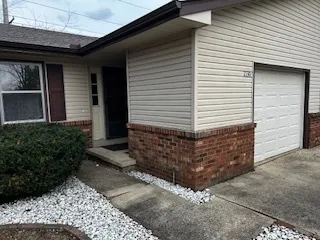 $162,500 | 2130 Ivy Court, Champaign, IL 61821