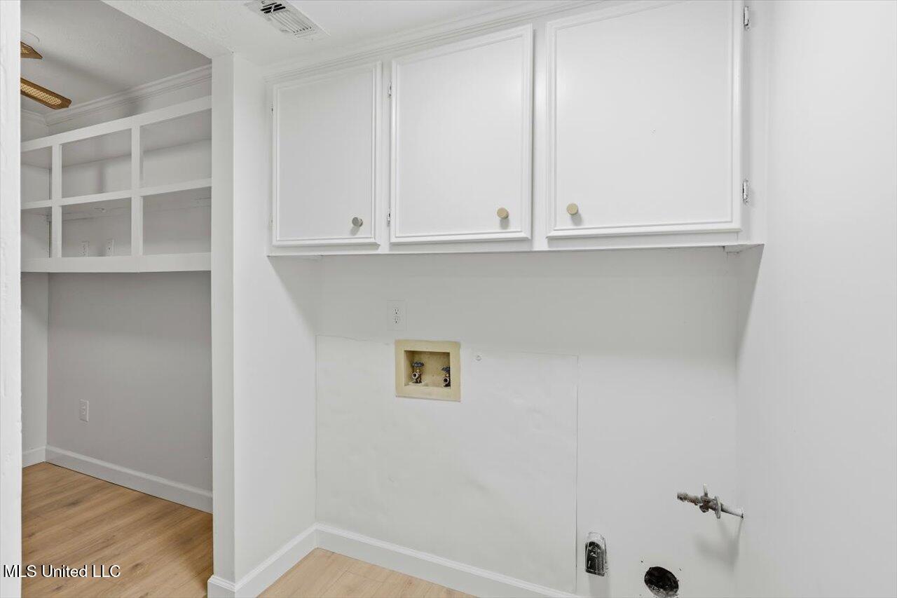 944 Tenby Drive Brandon, MS 39047 - Photo 18 of 39 18-944 Tenby Dr _ Home Tours MS