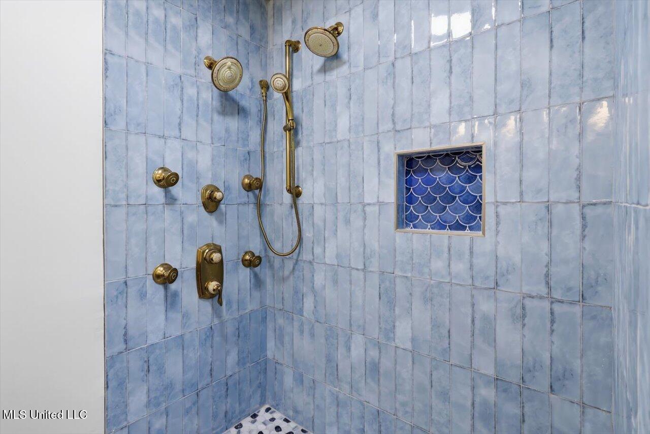 944 Tenby Drive Brandon, MS 39047 - Photo 23 of 39 24-944 Tenby Dr _ Home Tours MS